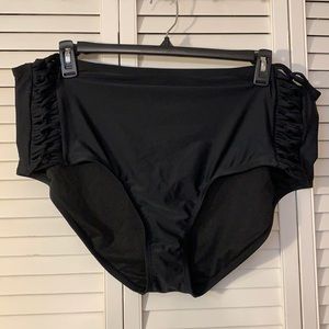 2X Black Bikini Bottoms